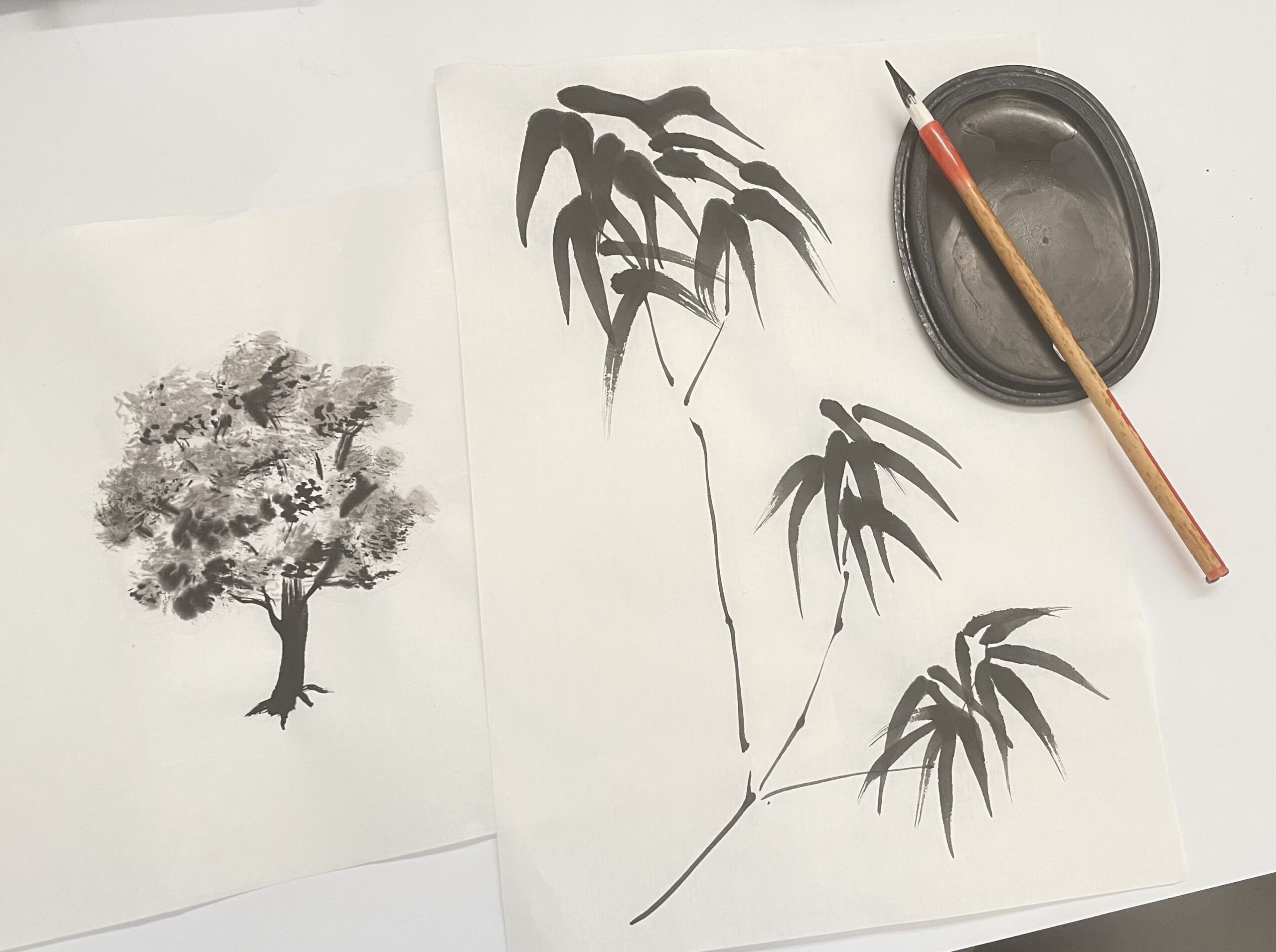 Sakagami introduces the Sumi-e technique (traditional monochrome ink washing) to students by not only teaching the brush strokes, but also the philosophy and rich history of the art.