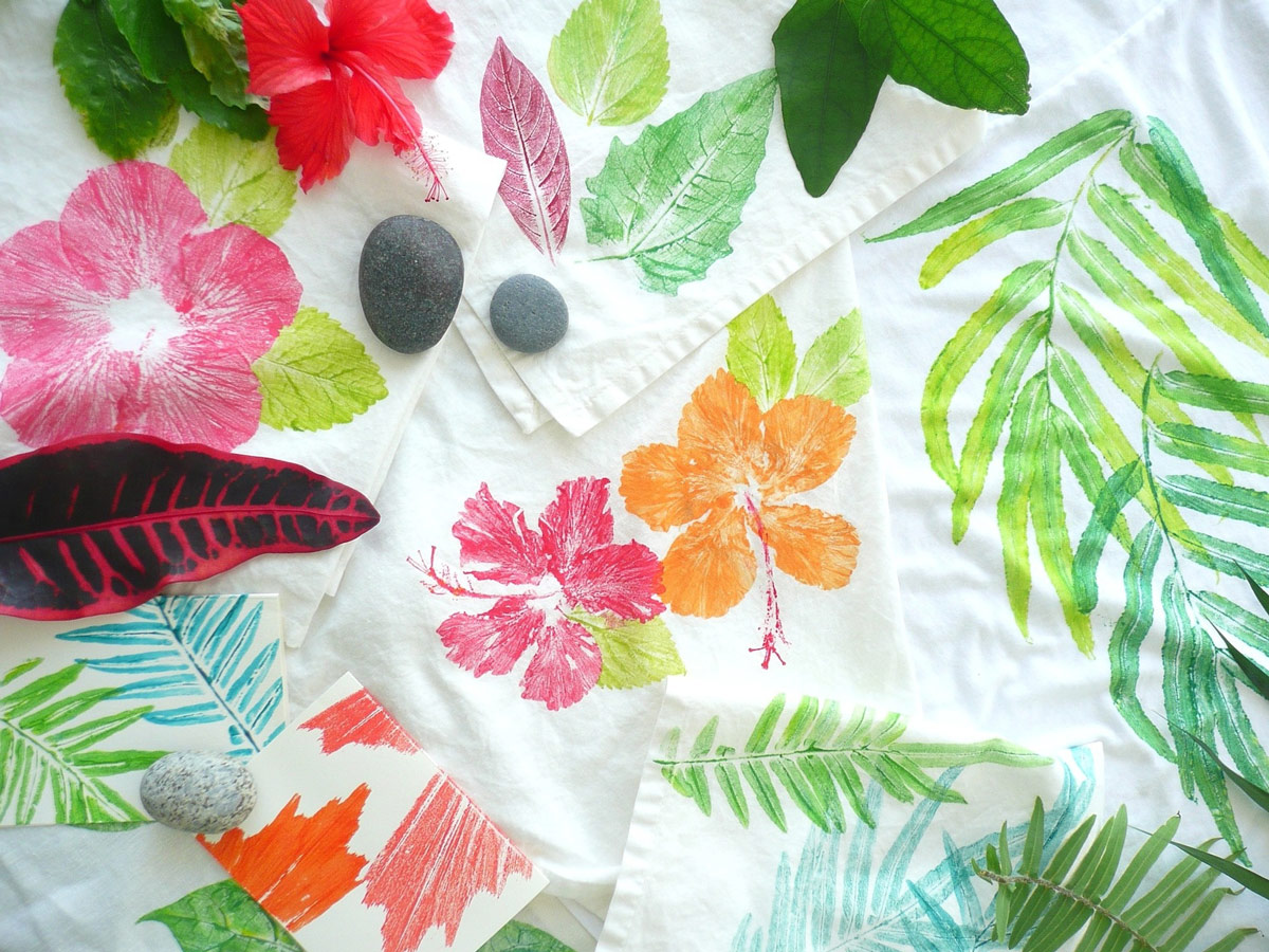 Record the intricate beauty of plants and natural objects using easy, fun, and accessible nature printing techniques on fabric.